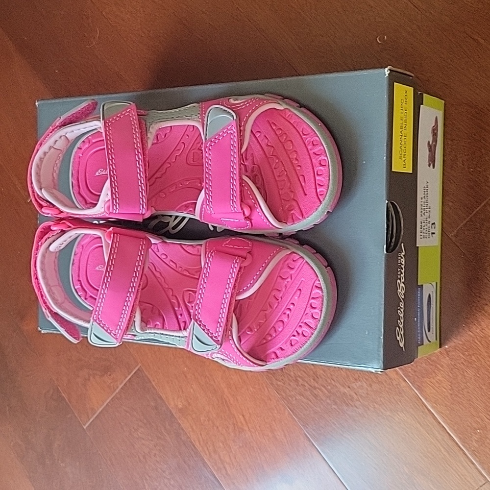 Eddie Bauer Cushioned Ashland Velcro Sandal